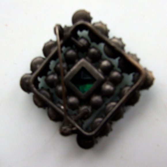 Antique VTG Rhinestone Brooch Japan Back Luscious Greens - Picture 2 of 4